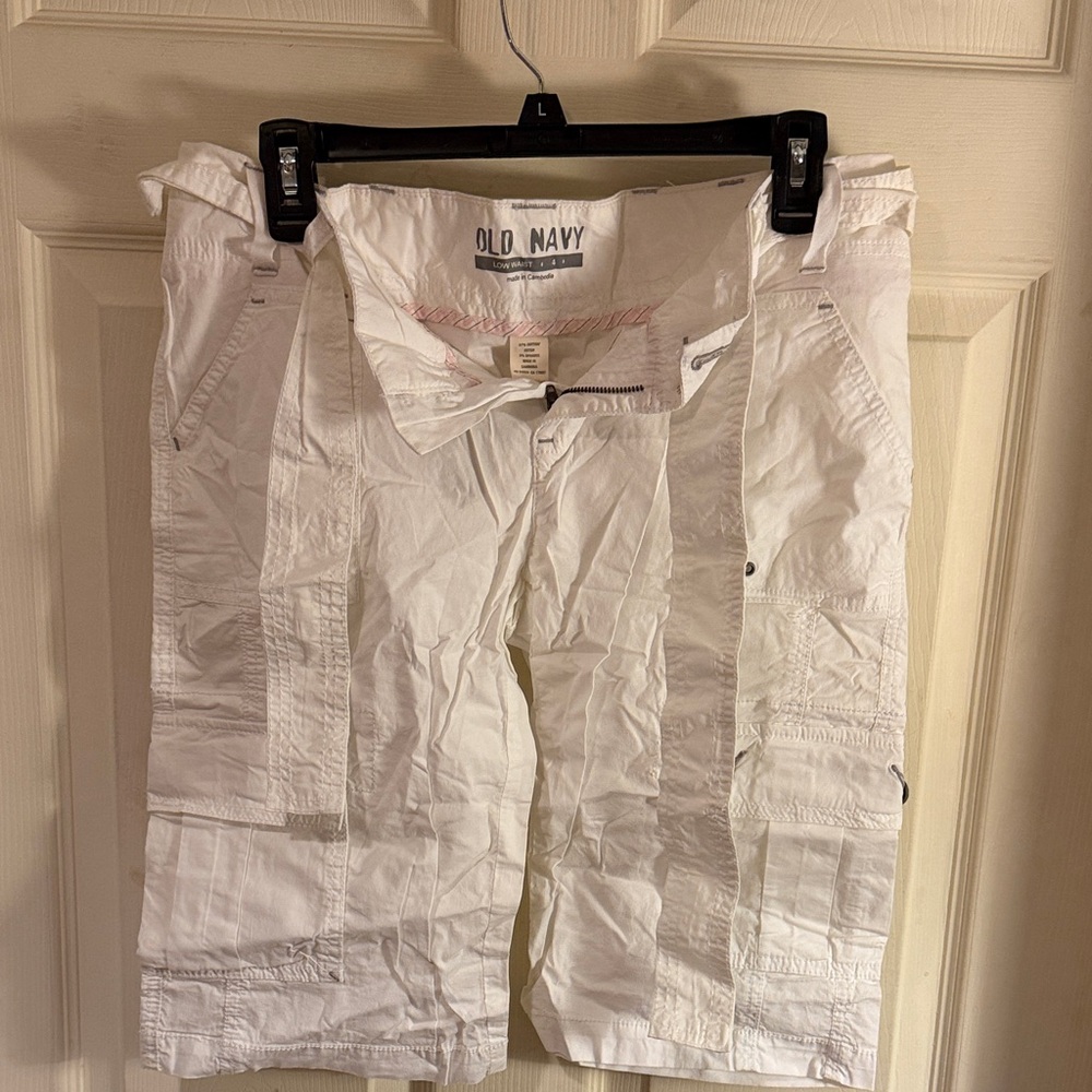 Old Navy Crisp White Cargo Shorts